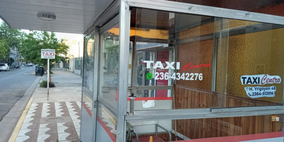 Taxistas buscan colocar más garitas con telefonistas