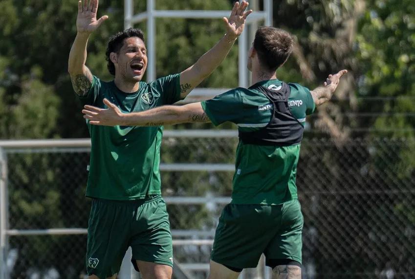 Sarmiento visita a River con la misión de sumar