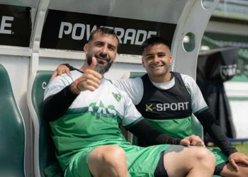Tras el golpe monumental, Sarmiento recibe a Vélez