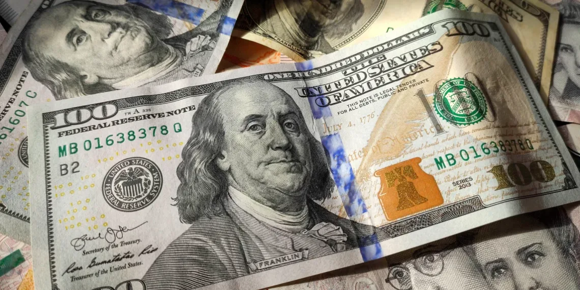 El dólar tarjeta va camino a los $2.000 y el minorista se afirma en $1.515, un nuevo récord