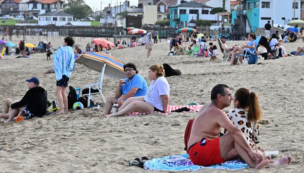Fin de semana largo: más turistas pero estadías acortadas y menor gasto