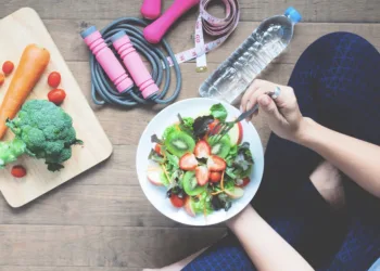 La mayoría de los argentinos no alcanza los niveles recomendados de actividad física, alimentación y descanso