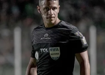 Sarmiento vs. Vélez: el árbitro será Andrés Gariano