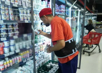 Los alimentos acumulan una suba de 3% en octubre