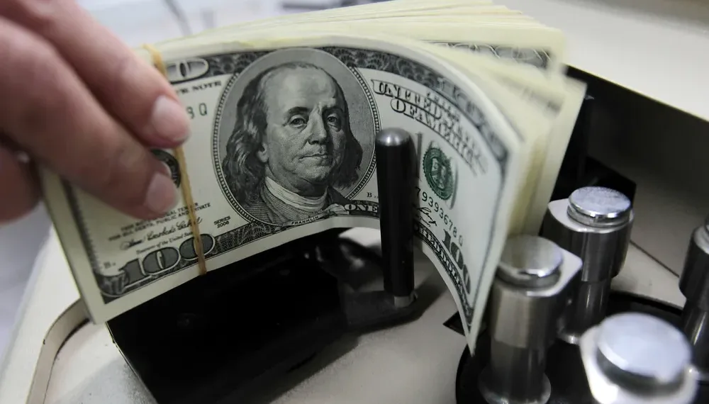 El día después: euforia de los mercados, baja del dólar y Riesgo País en 652 puntos