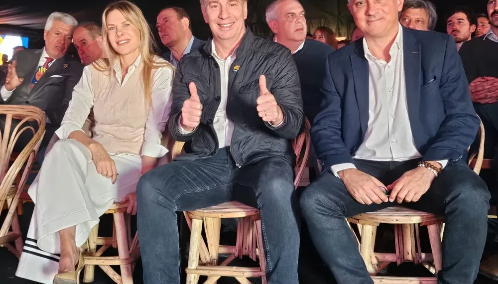 Malena Galmarini fue a la Corte para evitar que Diego Santilli encabece la lista de LLA