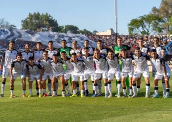 Gimnasia de Mendoza apuesta a Primera: estadio renovado y clásico histórico en 2026