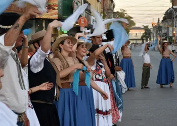 El mes de la Tradición llega con folklore, vida rural y mucho asado