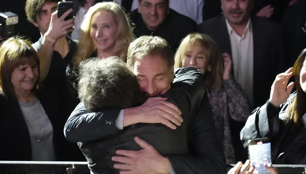 El Gobierno no se resigna y espera que la Cámara Electoral autorice el cambio de Espert por Diego Santilli
