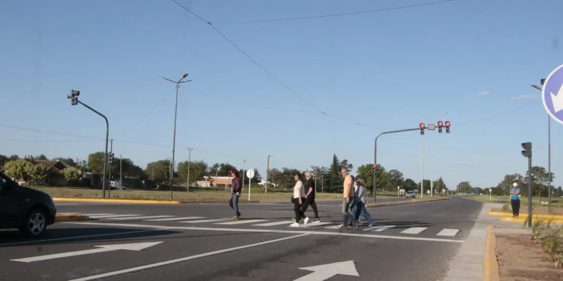 Se habilitó el semáforo de Circunvalación y Posadas