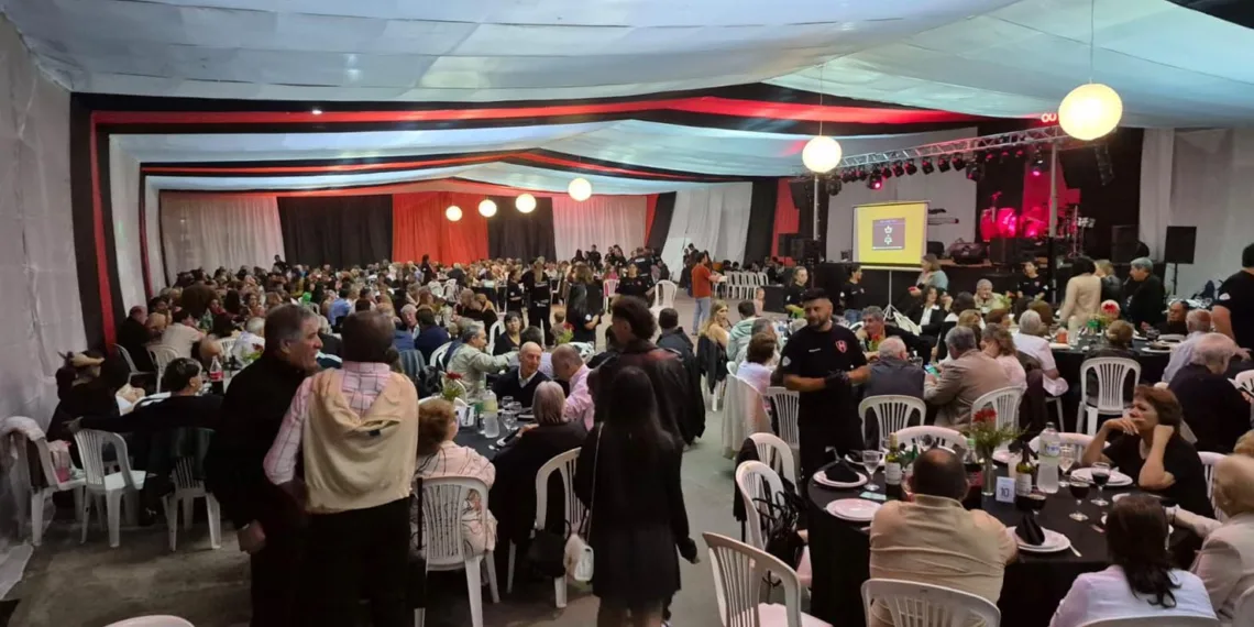 Fiesta del Fiambre: Roca vivió una noche inolvidable