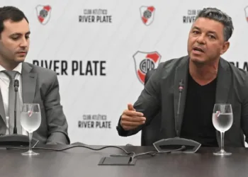 En la previa al superclásico, Di Carlo anunció la renovación de contrato de Gallardo