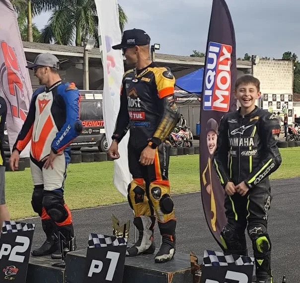 Triunfos juninenses en el nocturno de Giles y podio para Casanovas en Brasil