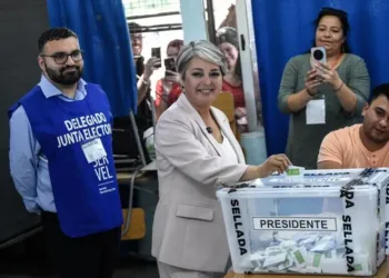 Chile: Jara se impuso sobre Kast por escaso margen y habrá segunda vuelta