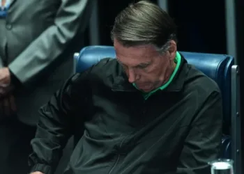 Corte Suprema: Bolsonaro intentó romper su tobillera electrónica para fugarse