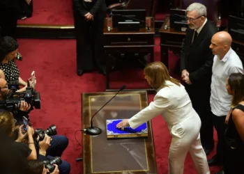 Senado: Villarruel le tomó juramento a los nuevos legisladores