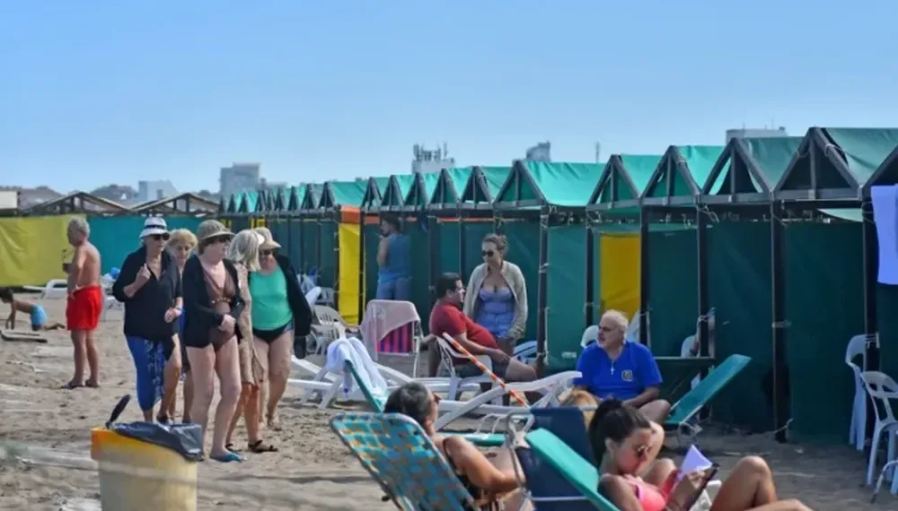 Mar del Plata: en diciembre comienzan a regir las multas por fumar en la playa