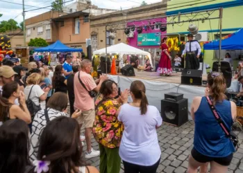 La sociedad de fomento del barrio Pueblo Nuevo celebró sus 102 años con una gran feria