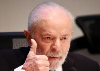 Brasil: Lula exime de impuestos a 25 millones de trabajadores y crea un tributo para los “ultrarricos”