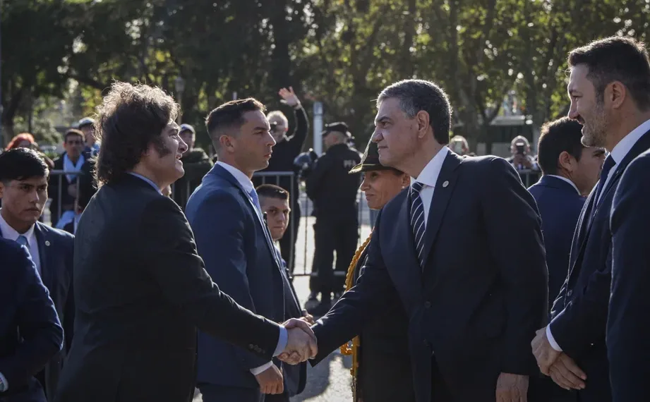 Milei felicitó a Jorge Macri por colocar deuda a baja tasa en el mercado internacional