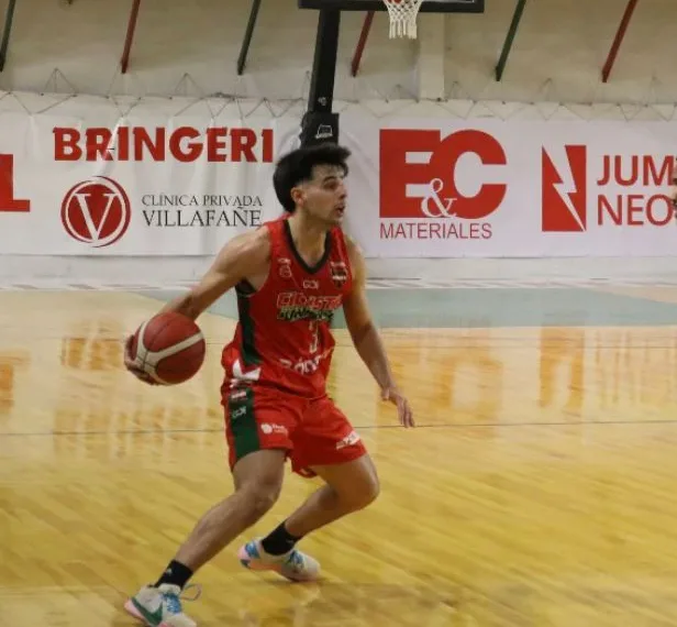 Ciclista Juninense cae en la ciudad en un duelo de alto vuelo ante Pico F.C.