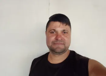 Diego Carballo, el concejal de LLA que asumirá en reemplazo de Juan Manuel Cornaglia Re