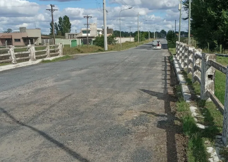 Asfaltarían la calle Las Gallaretas