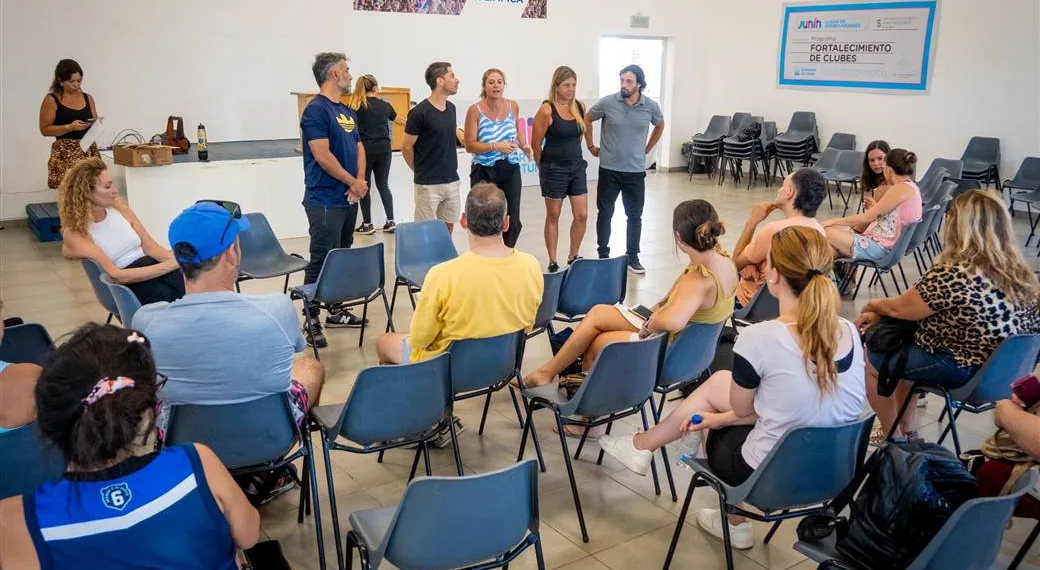 Capacitaron a profesores y directores de las sedes de las Escuelas de verano