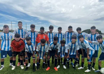 La Categoría 2011 de Rivadavia (J) participó de un torneo en Necochea