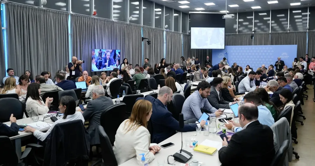 Hay dictamen mayoritario del proyecto de Inocencia Fiscal y se trata mañana