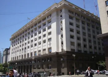 Gobierno otorga anticipo financiero por $220.000 millones a Entre Ríos