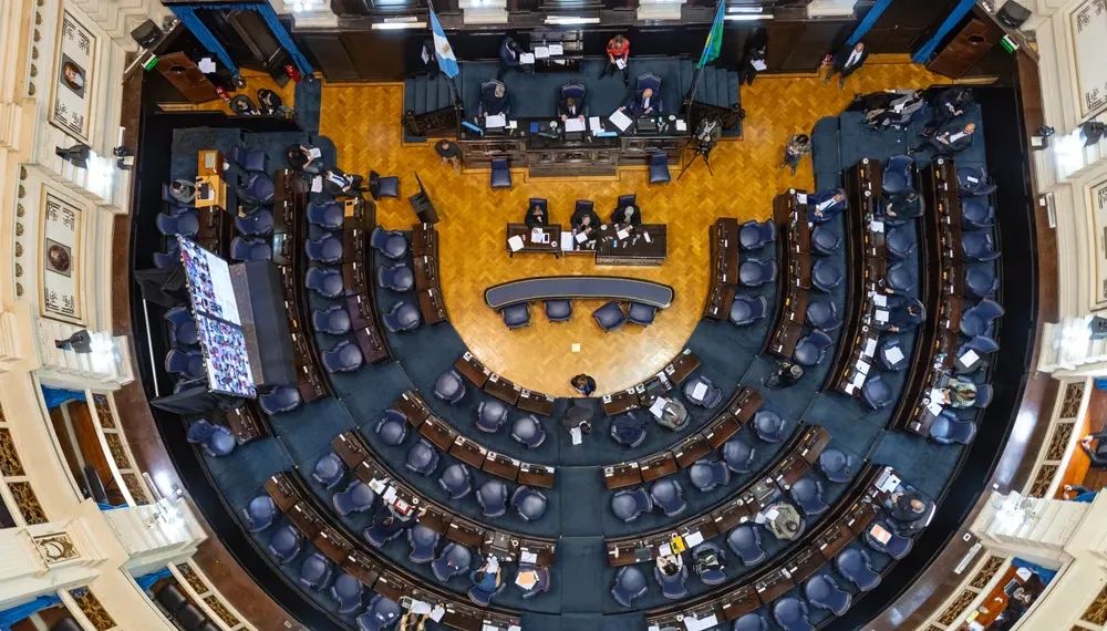 Finalmente, aprobaron la ley de endeudamiento que reclamaba Kicillof