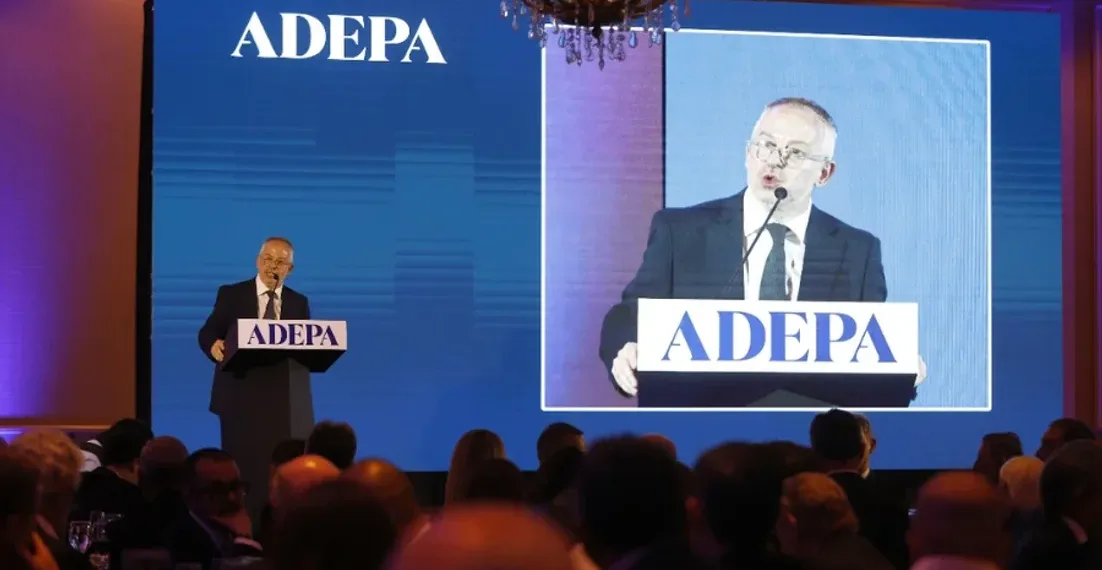 ADEPA destacó el rol del periodismo en la democracia y advirtió sobre intentos de silenciar voces