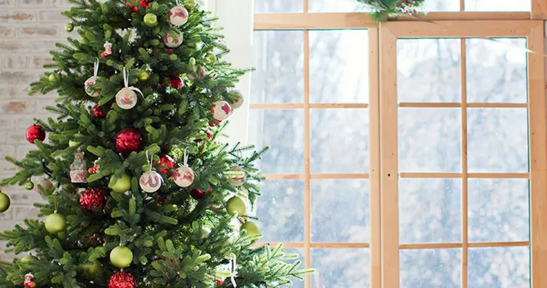 El árbol de Navidad: orígenes y significado a lo largo de la historia