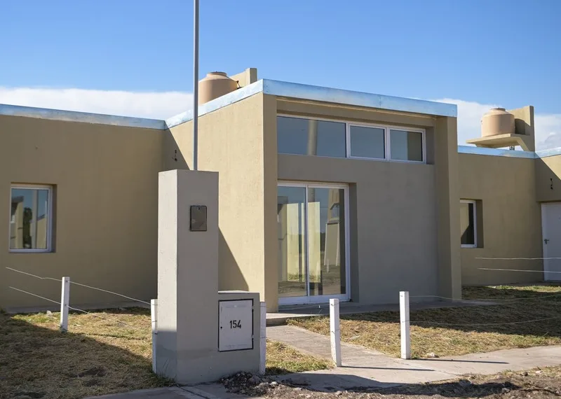 Provincia entregó 46 nuevas viviendas en Coronel Dorrego