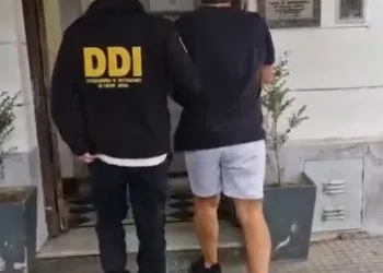 Un hombre fue detenido por agredir a su pareja