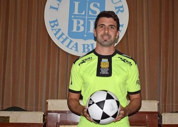 Villa-Colón (CH):la semis de ida será controlada por Juan Ignacio Nebbietti