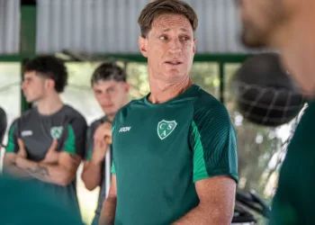 Sarmiento afronta su primer amistoso
