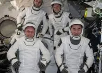 NASA: una misión espacial volvió a Tierra  por un problema de salud de un astronauta