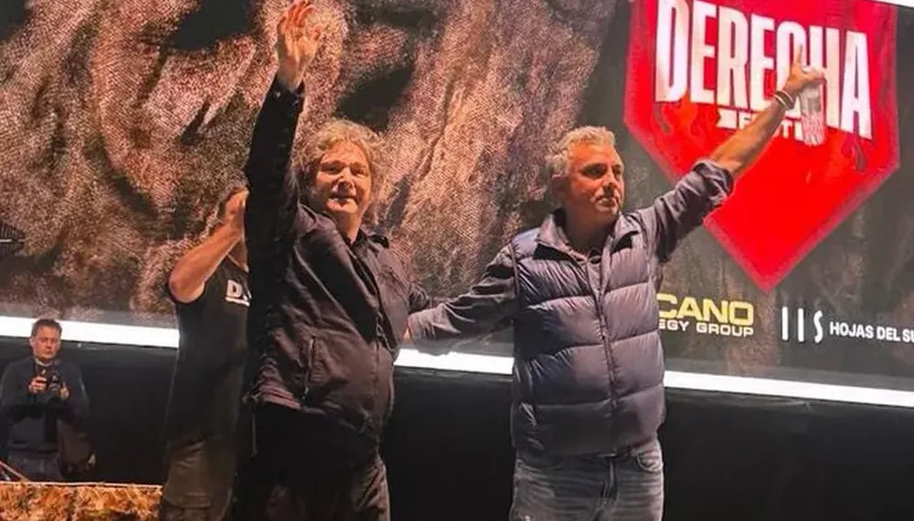 Chispazos en el mundo libertario: Sebastián Pareja recibió silbatinas e insultos en el «Derecha Fest»
