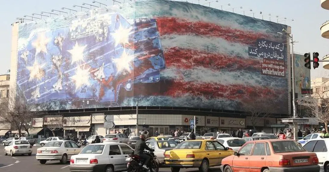 Trump afirma que otra «armada» navega hacia Irán