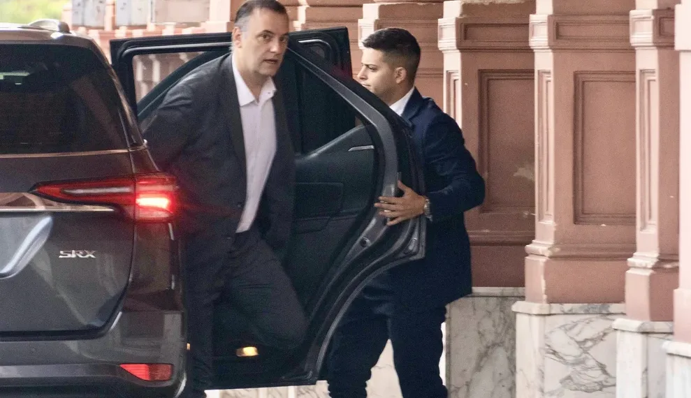 La mesa política se reúne este jueves para analizar el pedido de los gobernadores por los incendios