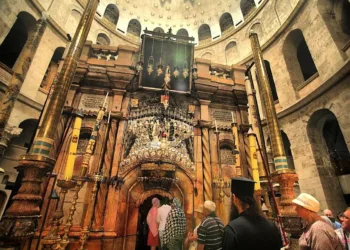 Cómo es la Basílica del Santo Sepulcro de Jerusalén