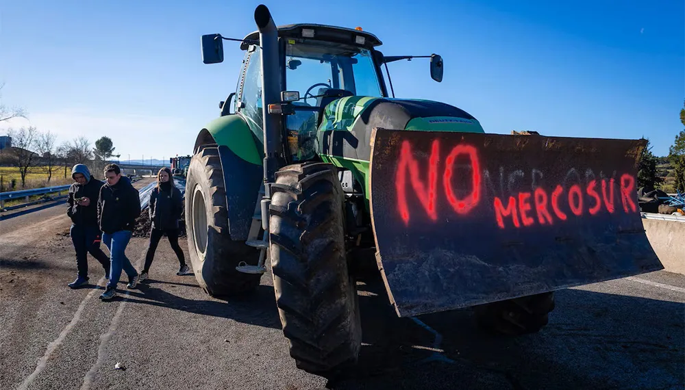 Fuertes protestas de agricultores europeos contra el Mercosur