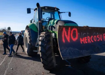 Fuertes protestas de agricultores europeos contra el Mercosur