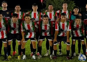 Ambos Mundos goleó a La Favela