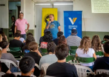 Cursos de seguridad vial en los barrios para facilitar la obtención de licencias