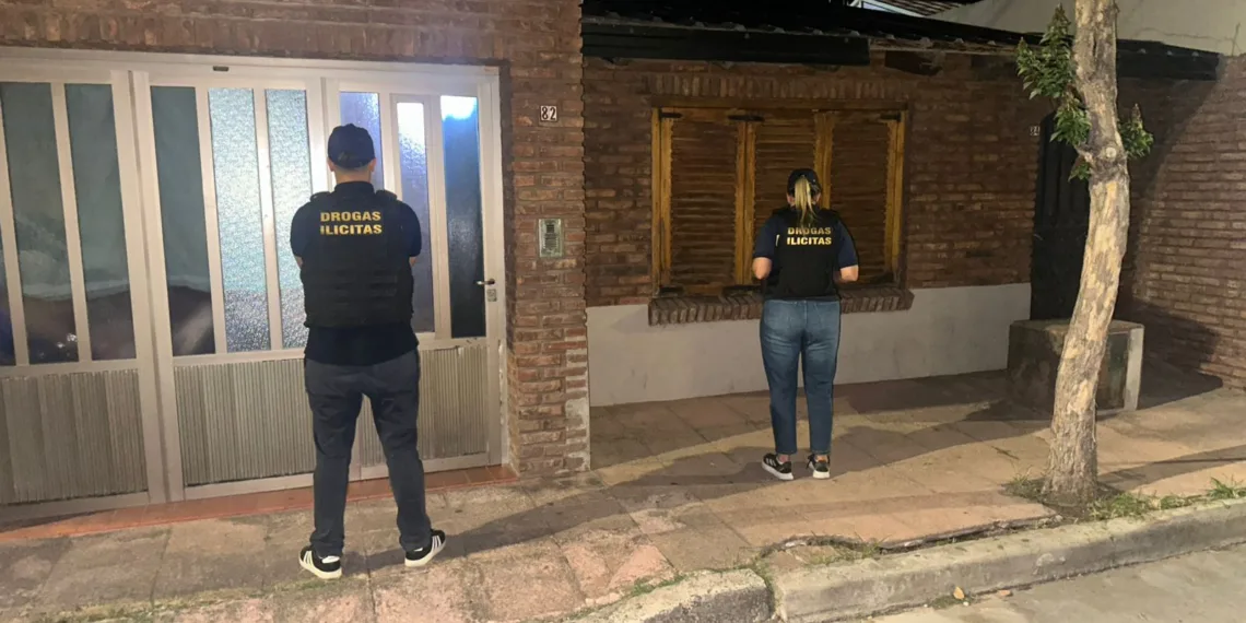 Se desbarataron dos puntos de venta de drogas