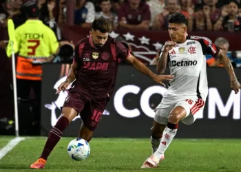 Recopa: Lanús busca la gloria continental en Brasil