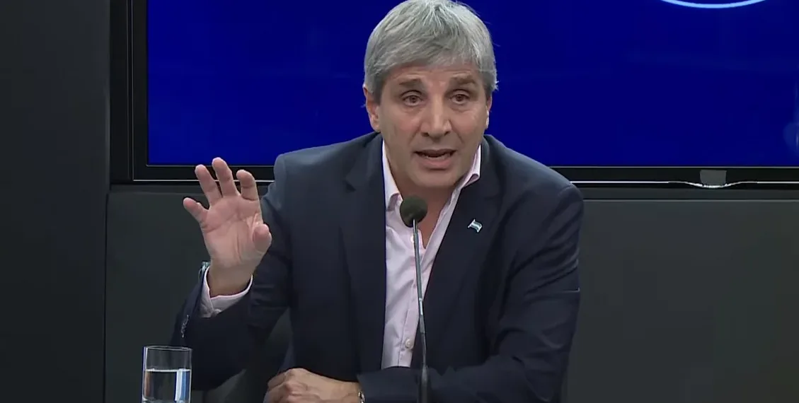 Diputados kirchneristas denunciaron penalmente a Caputo por la manipulación de los números del INDEC